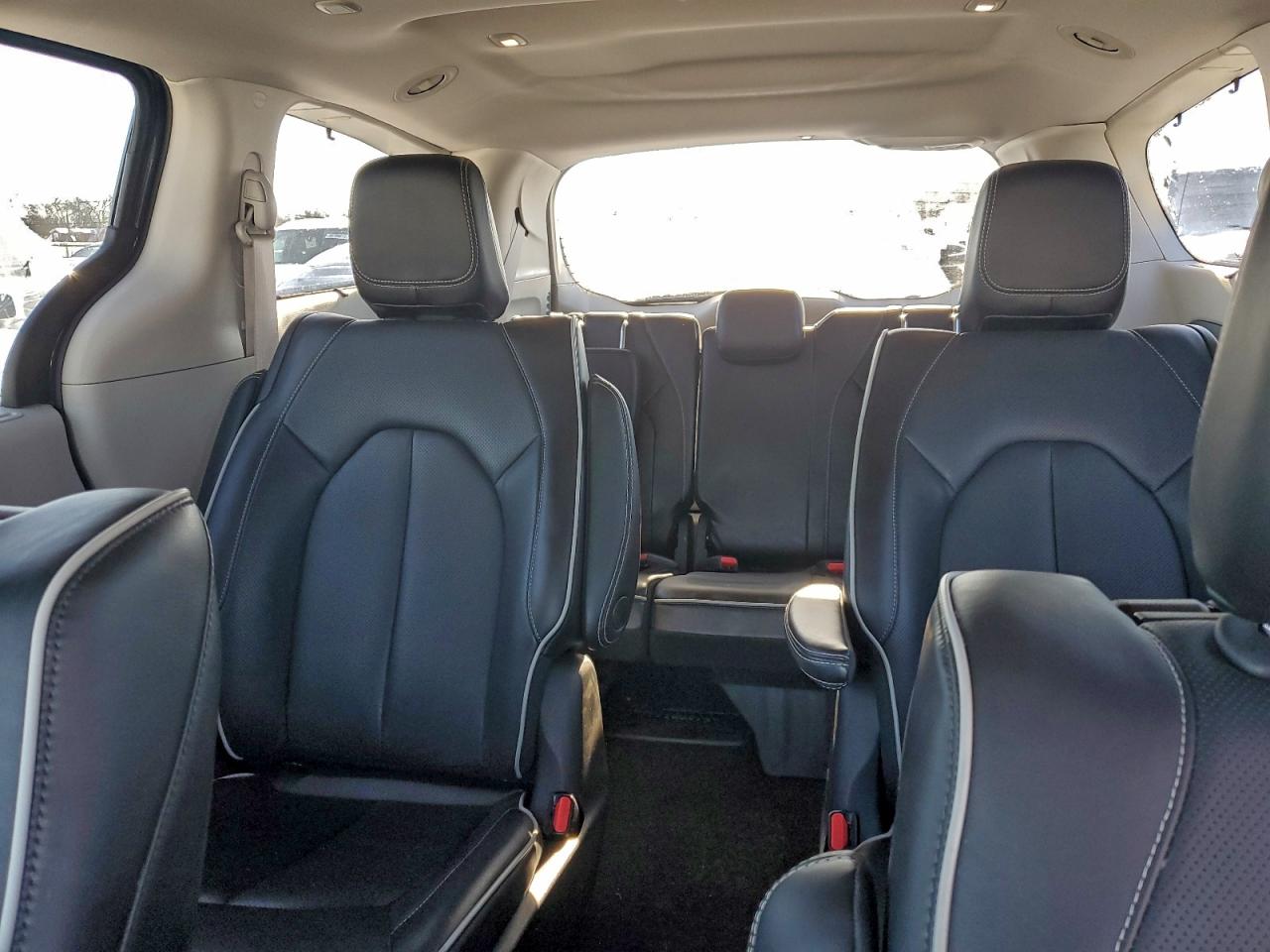 2023 Chrysler Pacifica Hybrid Limited VIN: 2C4RC1S77PR506603 Lot: 96277425