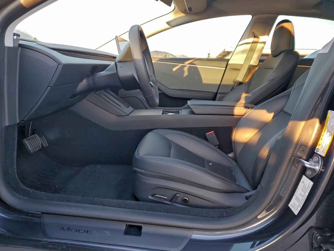 2025 Tesla Model 3 VIN: 5YJ3E1EA8SF016604 Lot: 94830645