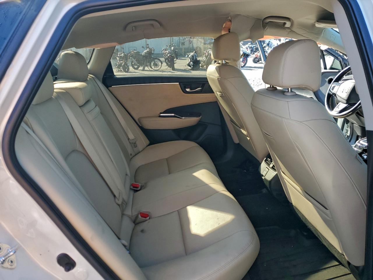 2018 Honda Clarity Touring VIN: JHMZC5F32JC007866 Lot: 95006295