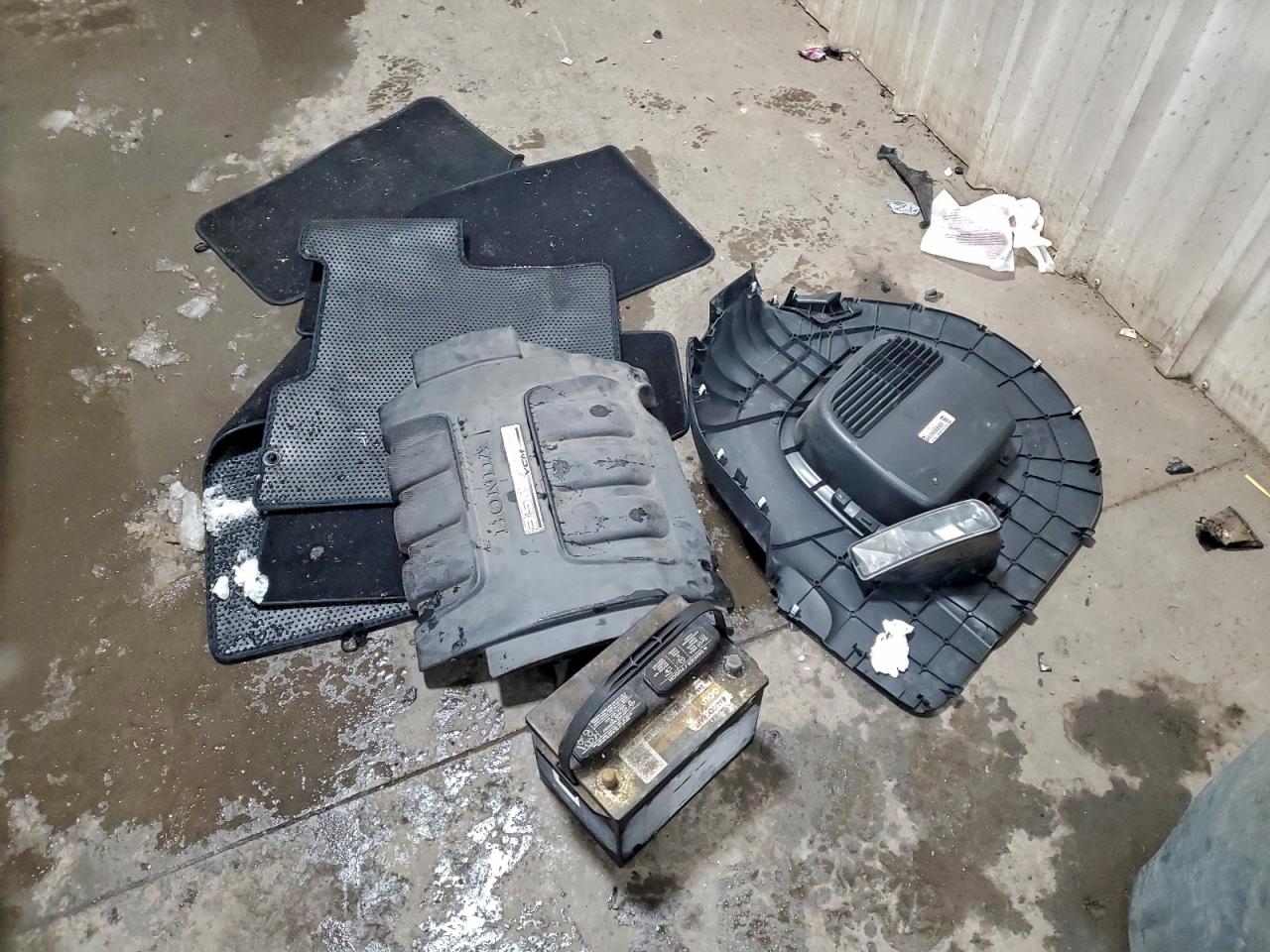 2005 Honda Odyssey Touring VIN: 5FNRL388X5B067515 Lot: 96008945