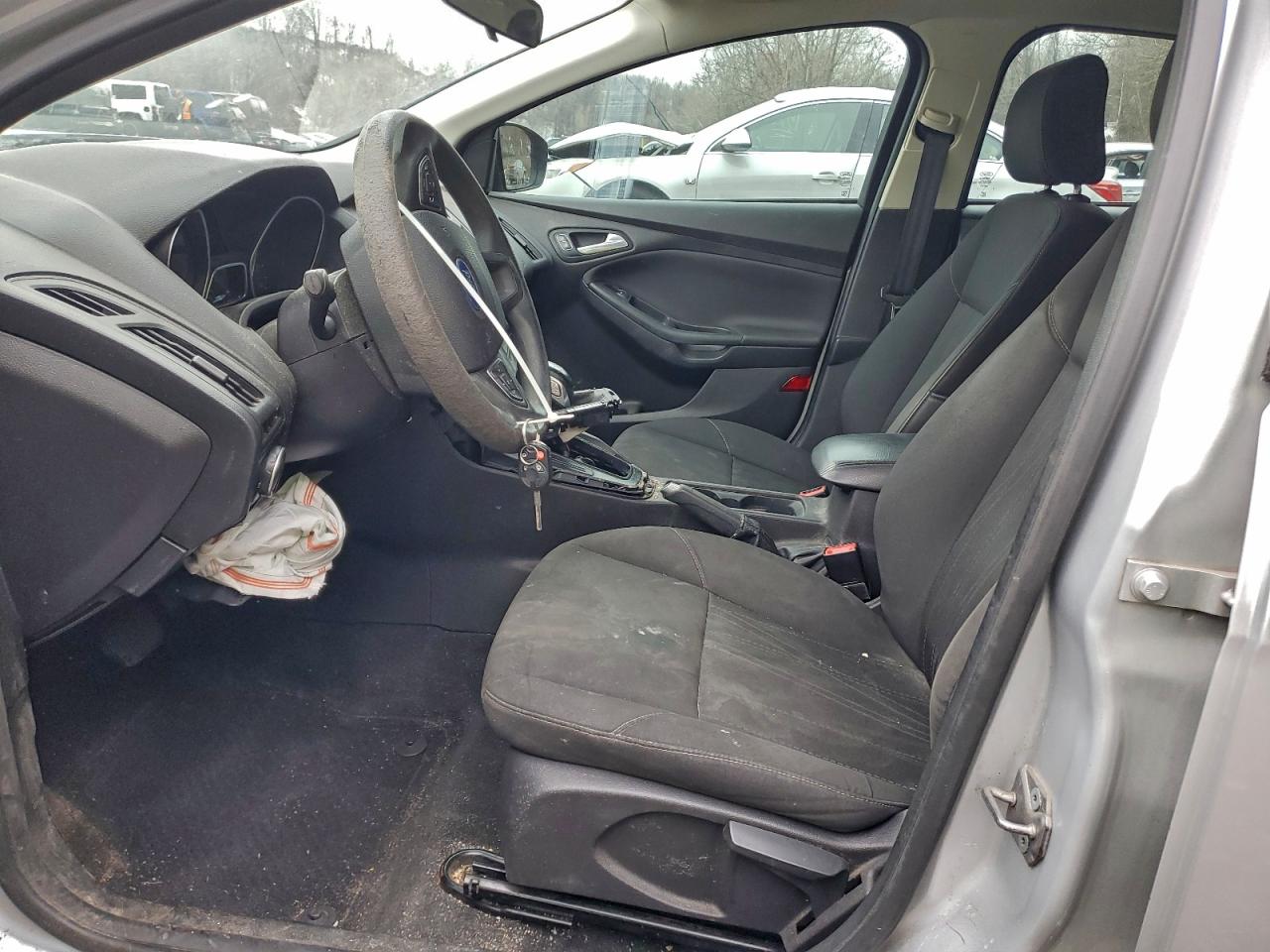 2015 Ford Focus Se VIN: 1FADP3F26FL376593 Lot: 94025185