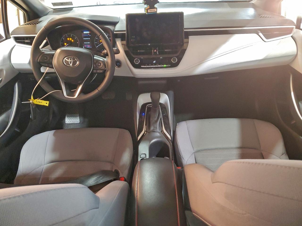 2024 Toyota Corolla Le VIN: JTDBCMFE2R3038089 Lot: 95196175