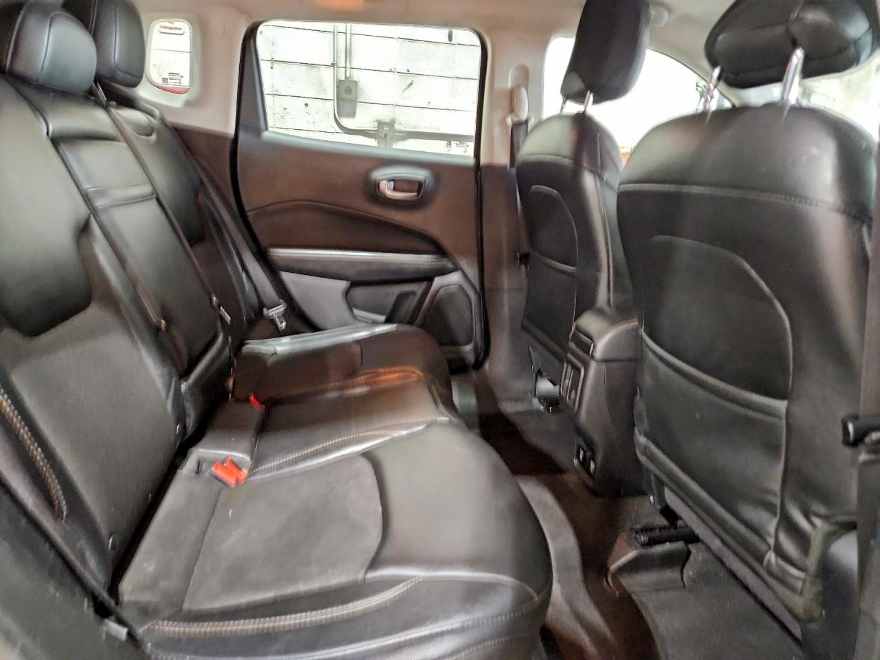 2018 Jeep Compass Latitude VIN: 3C4NJDBB0JT423285 Lot: 97390985