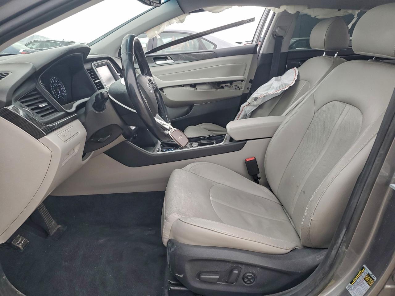 2018 Hyundai Sonata Sport VIN: 5NPE34AF5JH648686 Lot: 97995005