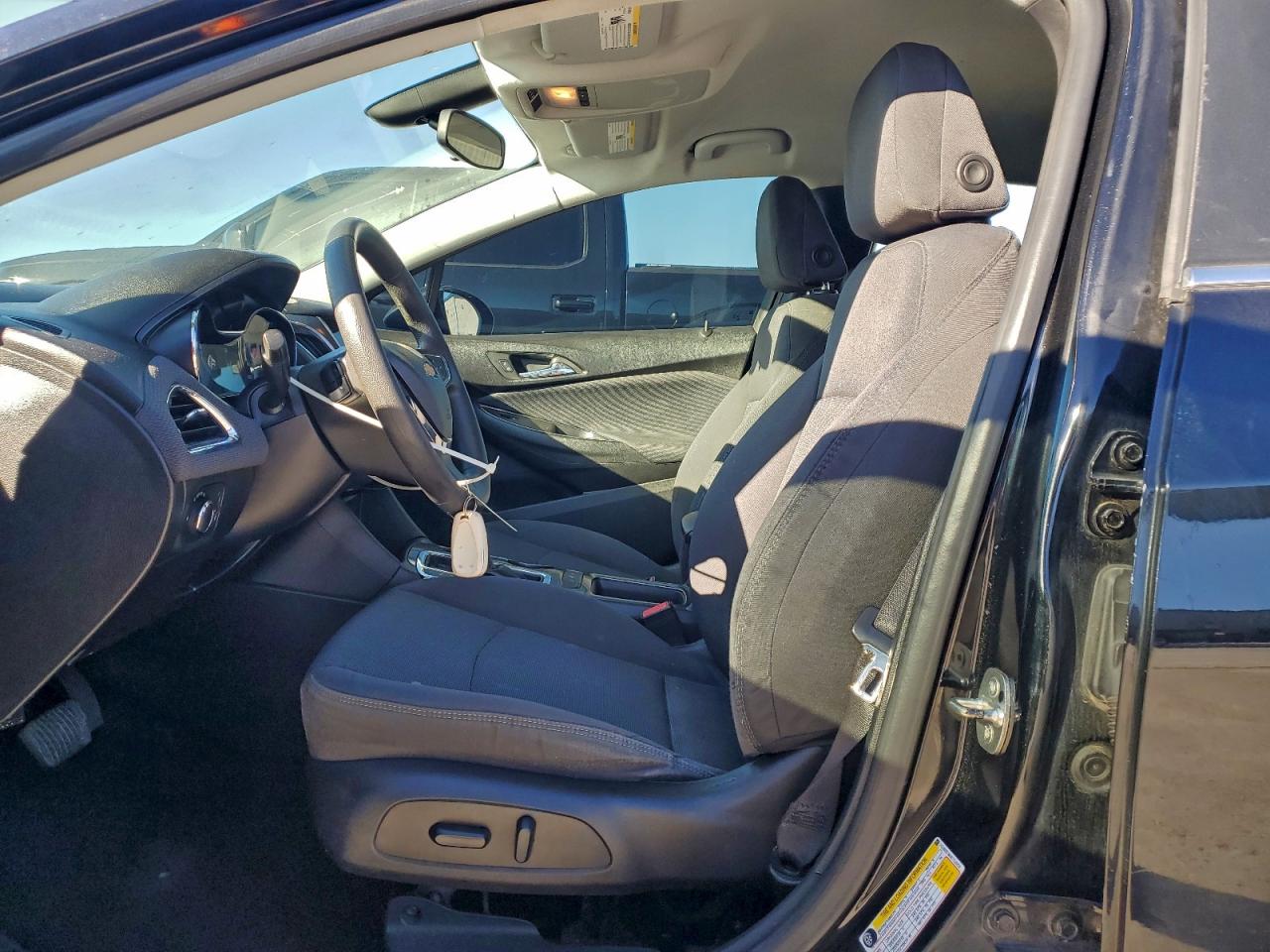 2019 Chevrolet Cruze Lt VIN: 1G1BE5SM2K7110218 Lot: 96093125