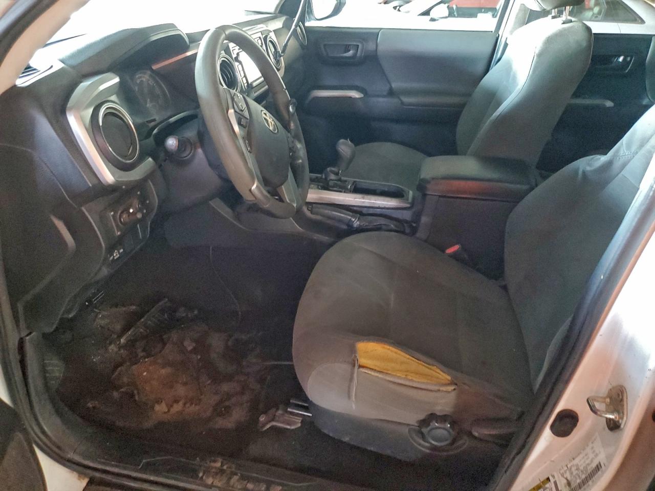 2017 Toyota Tacoma Double Cab VIN: 5TFAX5GN2HX089443 Lot: 95167955