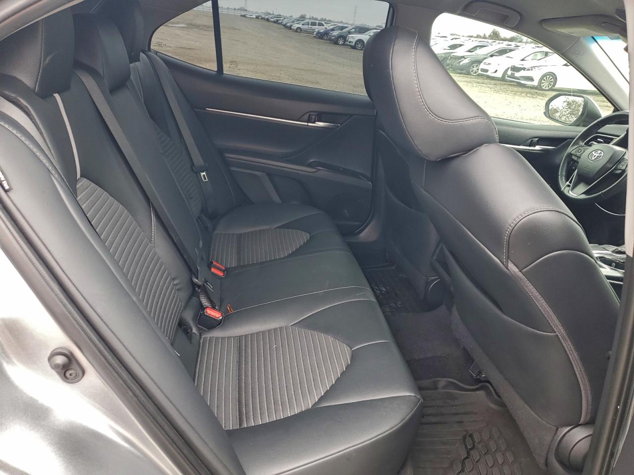 2019 Toyota Camry L VIN: 4T1B11HK6KU276739 Lot: 94694205