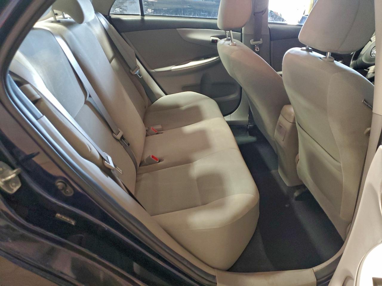 2011 Toyota Corolla Base VIN: 2T1BU4EE6BC725605 Lot: 94748005