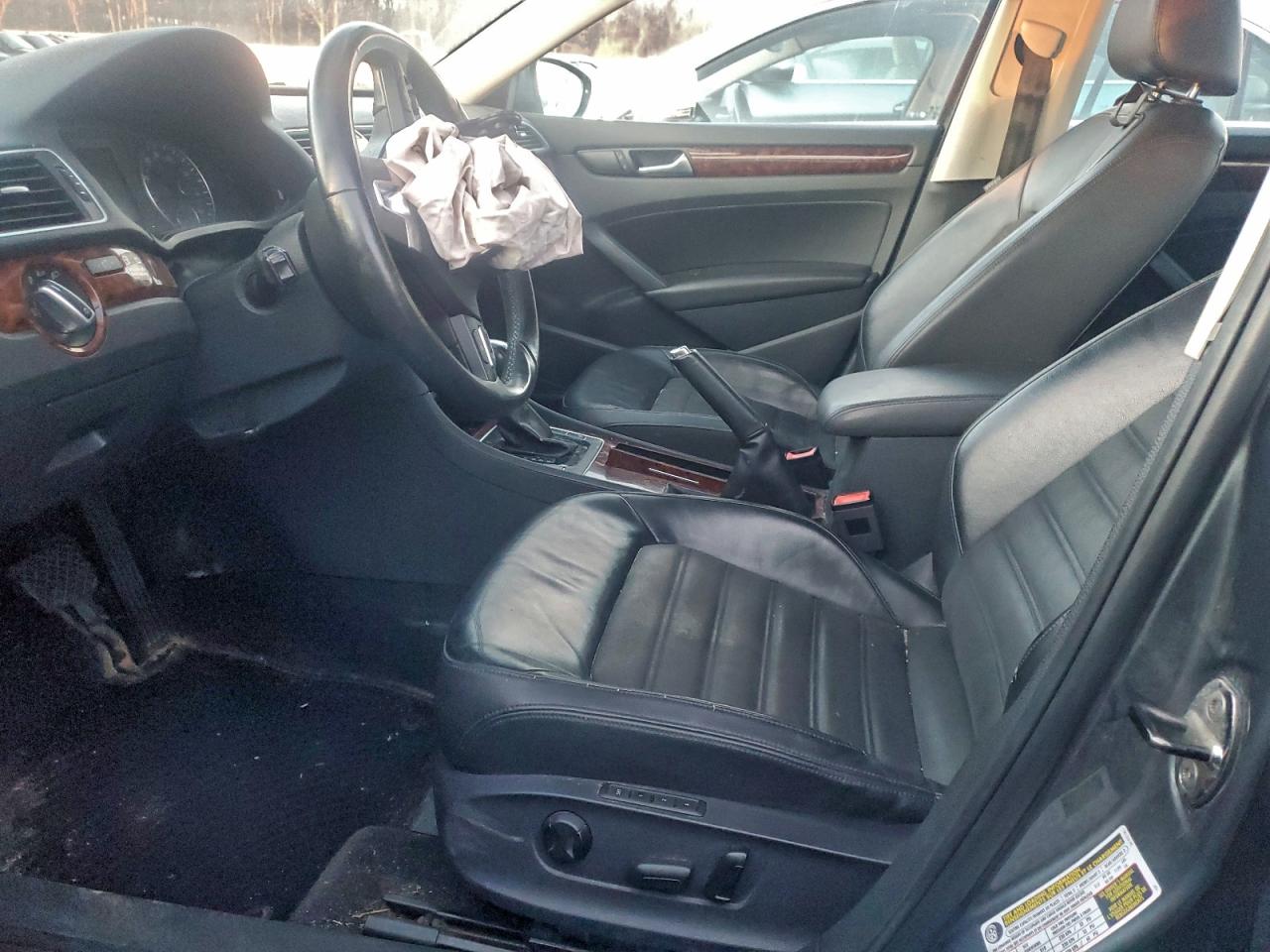 2012 Volkswagen Passat Sel VIN: 1VWCN7A33CC079552 Lot: 92921245