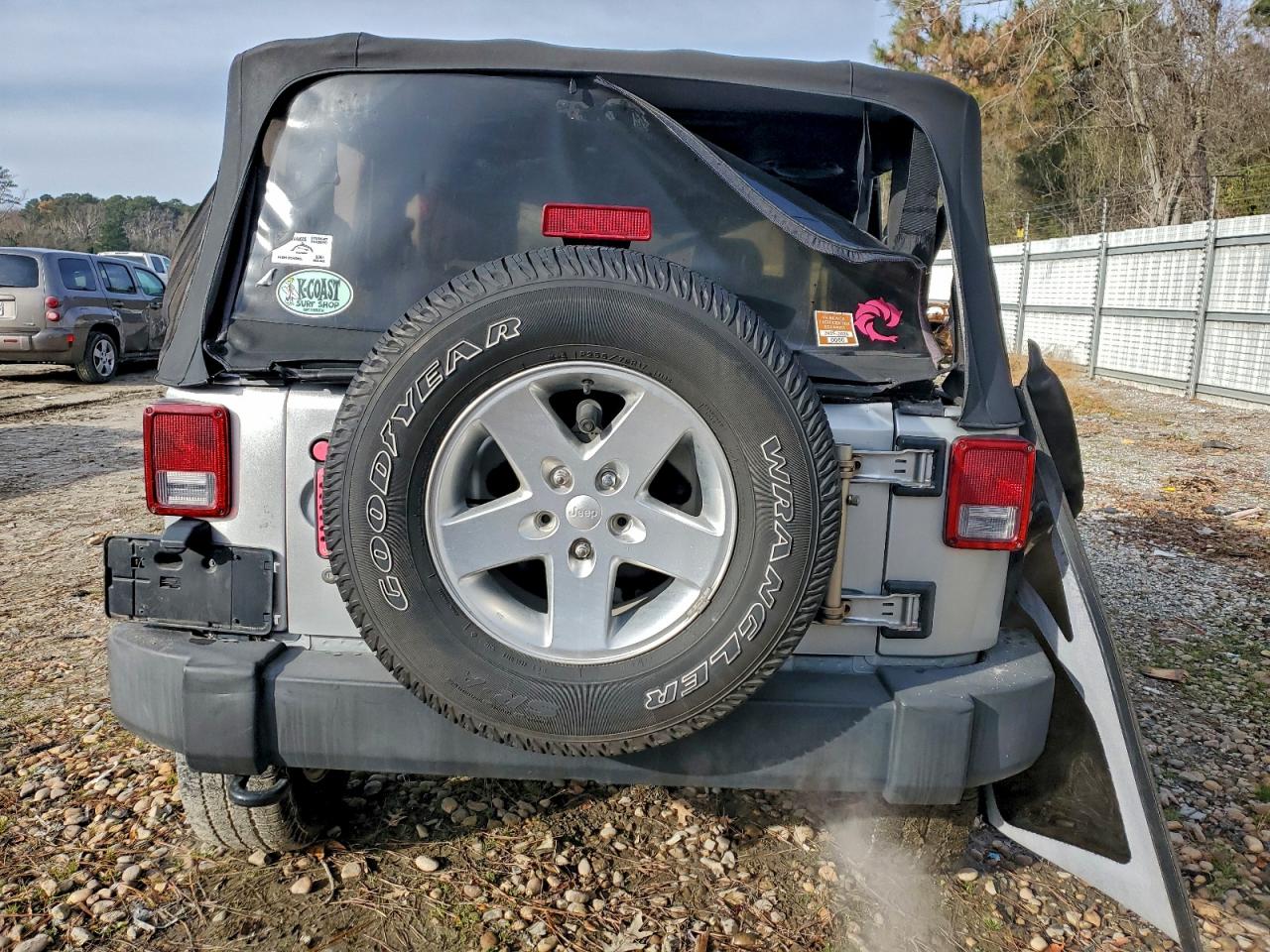 2012 Jeep Wrangler Sport VIN: 1C4AJWAGXCL198606 Lot: 95073215