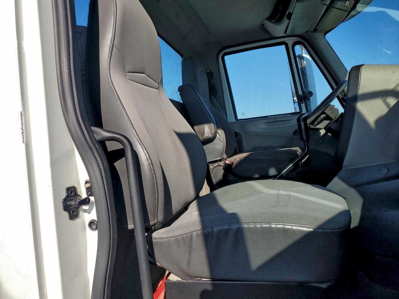 2013 International Prostar Semi Truck VIN: 1HSDJSJR0DH244883 Lot: 96269445