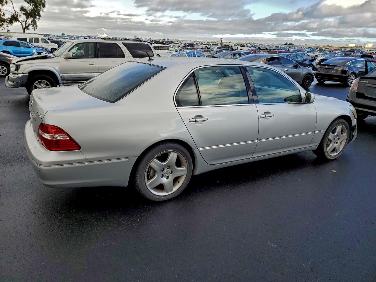 2005 Lexus Ls 430 VIN: JTHBN36F055024637 Lot: 97333135