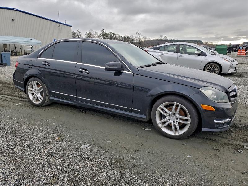  MERCEDES-BENZ C-CLASS 2014 Black