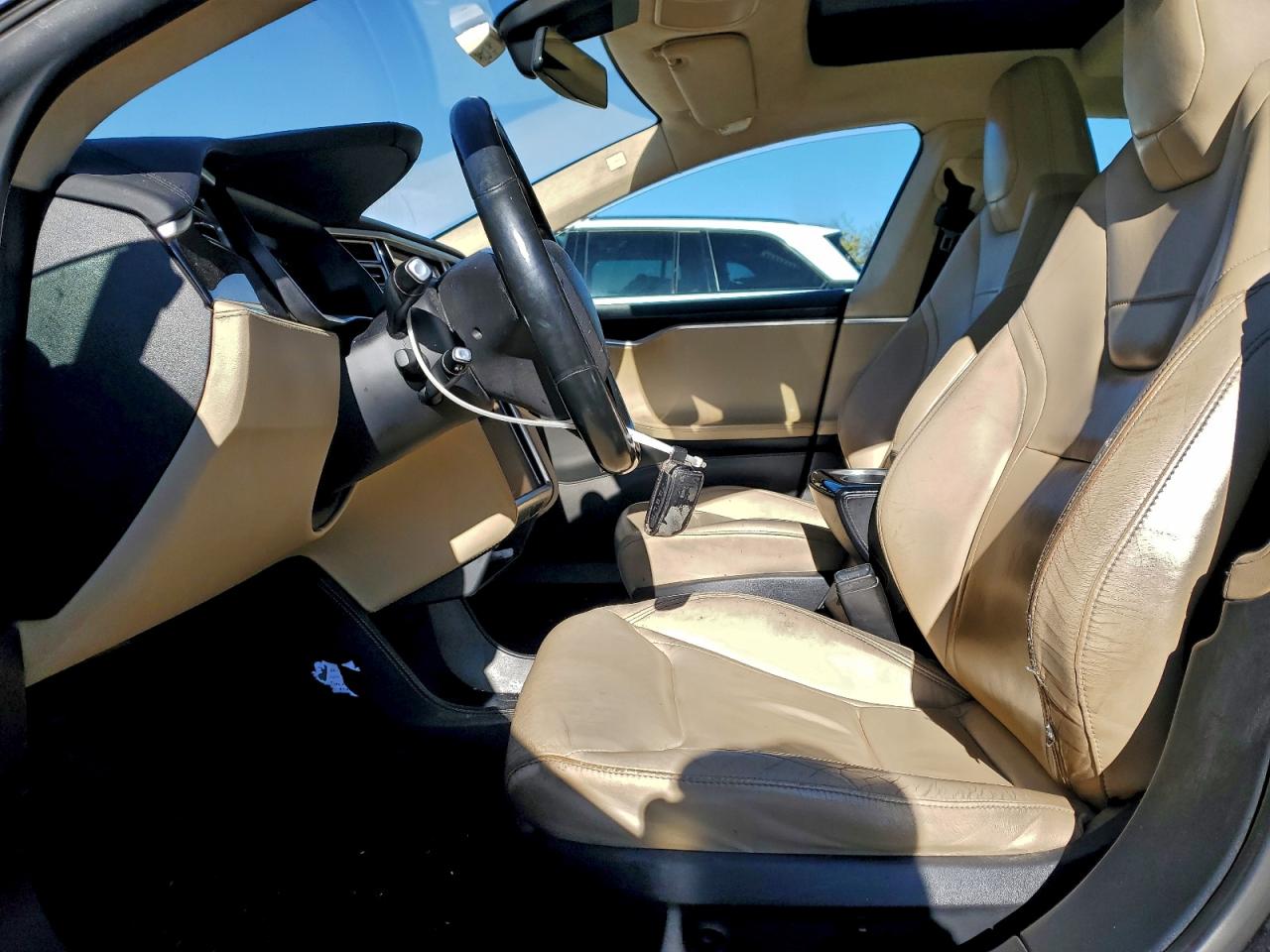 2015 Tesla Model S VIN: 5YJSA1E26FF118649 Lot: 96678715