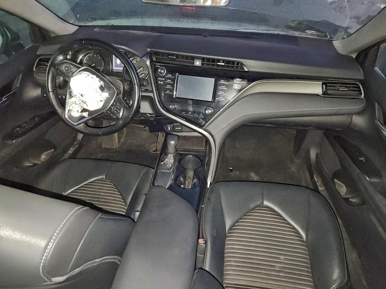 2019 Toyota Camry L VIN: 4T1B11HK4KU197568 Lot: 95949875