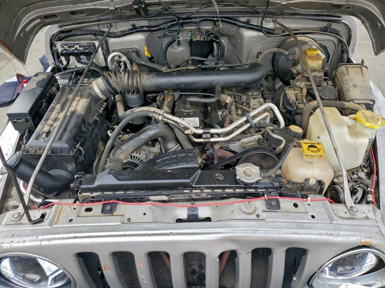 2000 Jeep Wrangler / Tj Sport VIN: 1J4FA49S6YP713498 Lot: 97721575