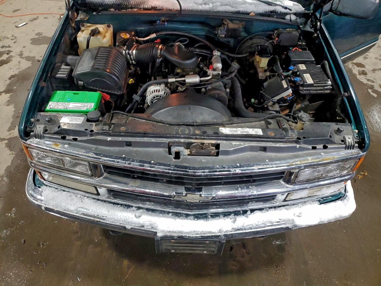 1998 Chevrolet Gmt-400 K1500 VIN: 2GCEK19R7W1176273 Lot: 95841975