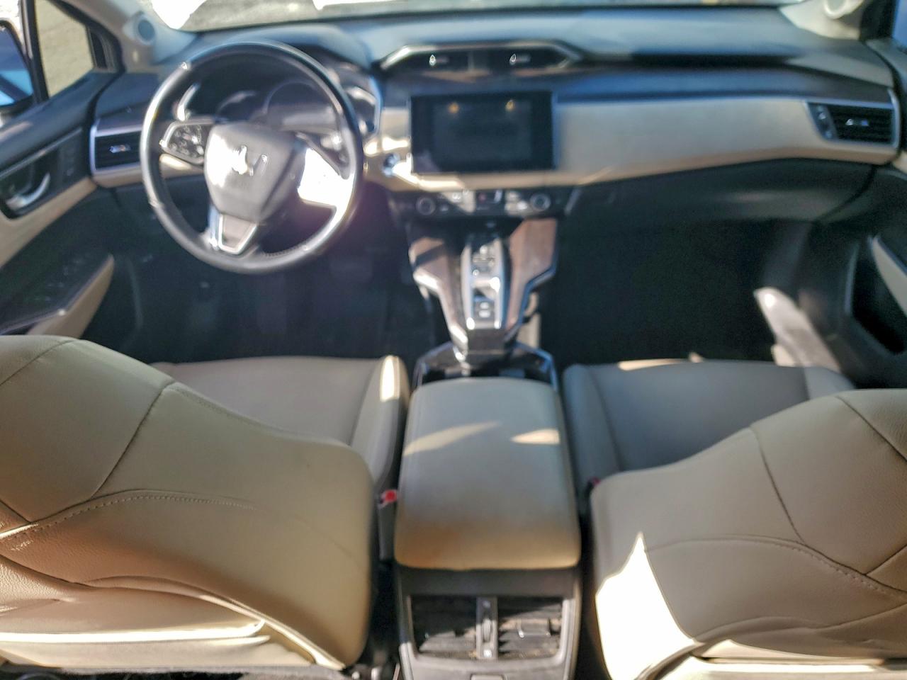 2018 Honda Clarity Touring VIN: JHMZC5F32JC007866 Lot: 95006295