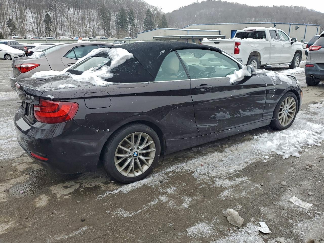 Фото: WBA1L9C58GV767726