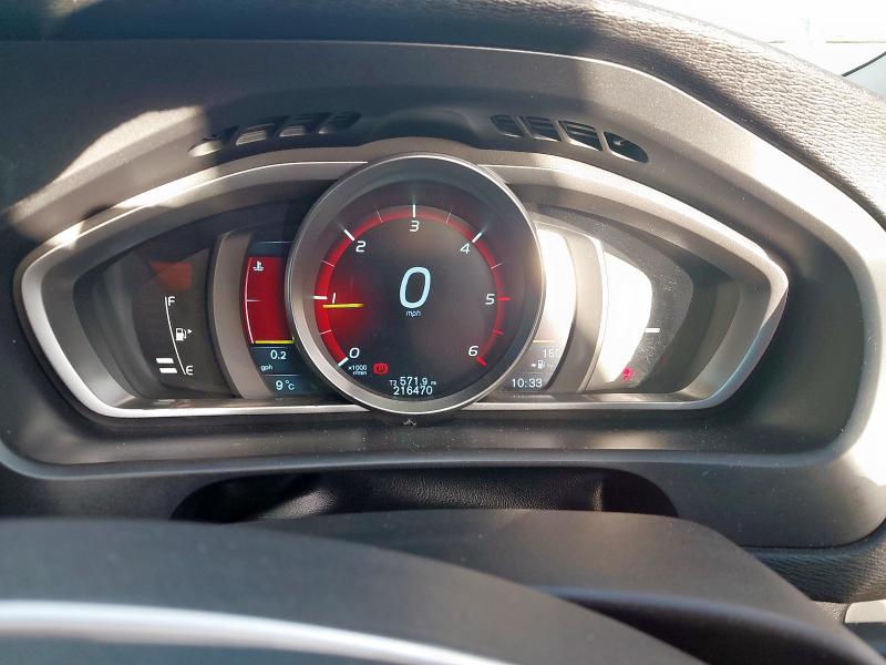 2013 VOLVO V40 D2 CROSS COUNTRY LUX NAV 5DR