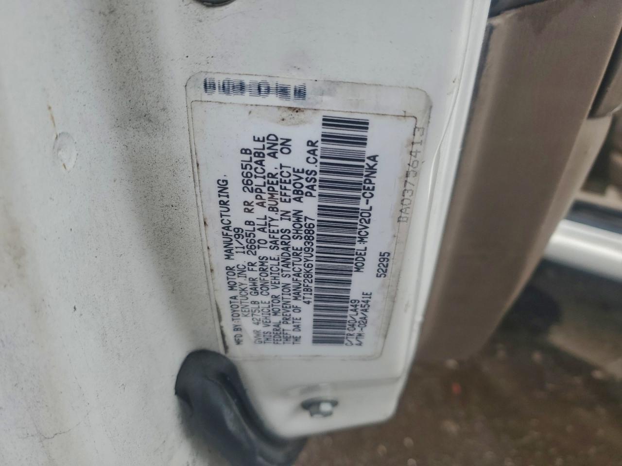 2000 Toyota Camry Le VIN: 4T1BF28K6YU938867 Lot: 96044555