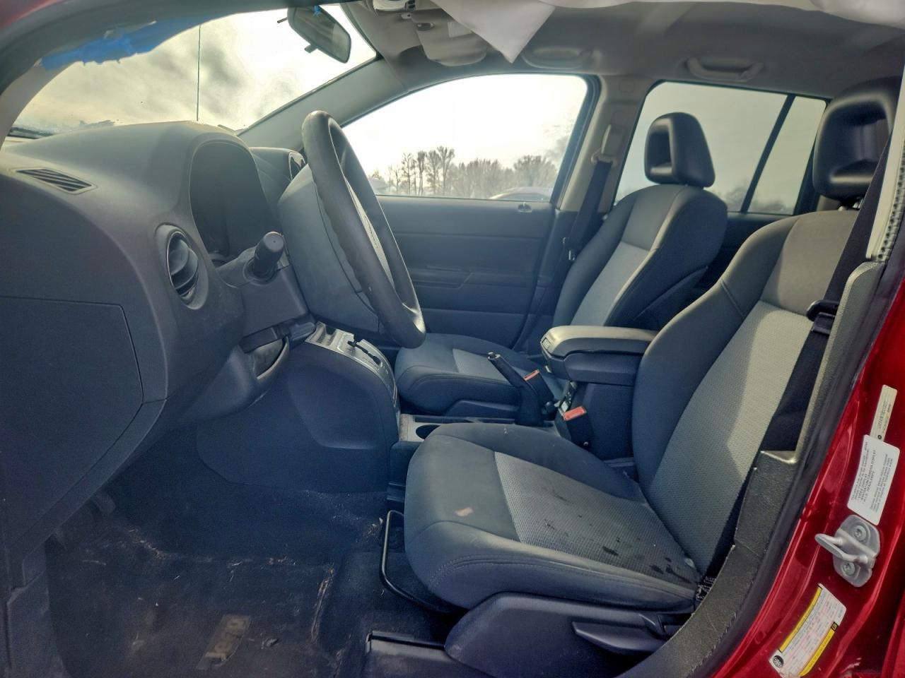 2009 Jeep Compass Sport VIN: 1J4FF47B19D213577 Lot: 95202145