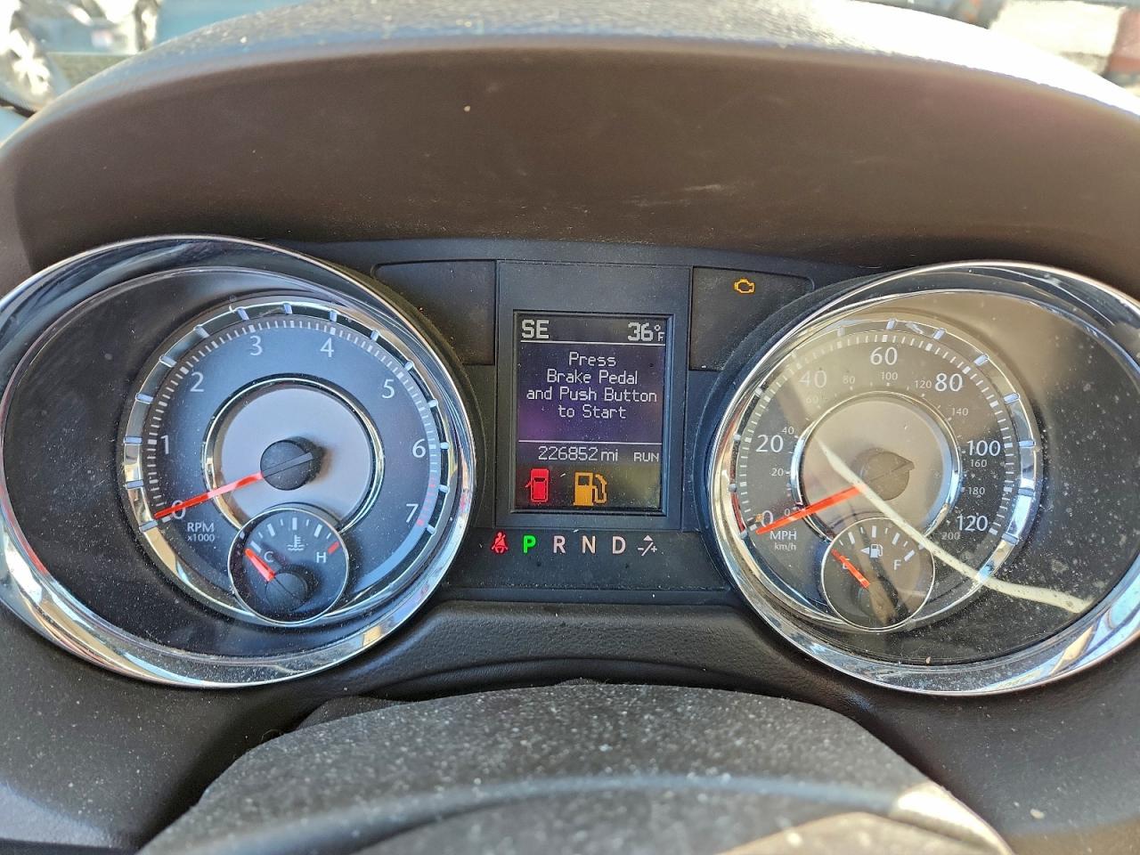 2011 Chrysler Town & Country Touring L VIN: 2A4RR8DG8BR614770 Lot: 95871545