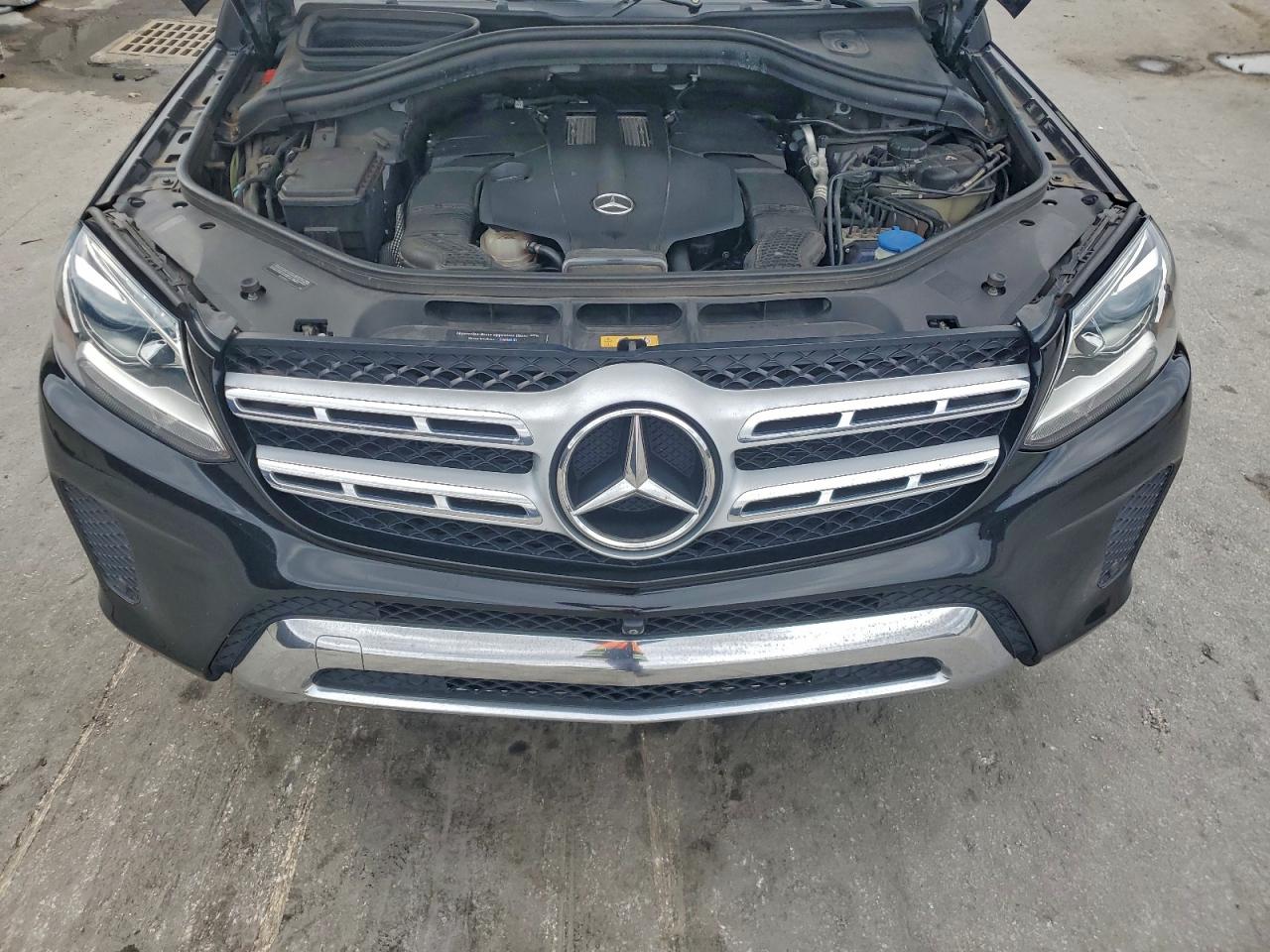 Фото: 4JGDF6EEXHA883985