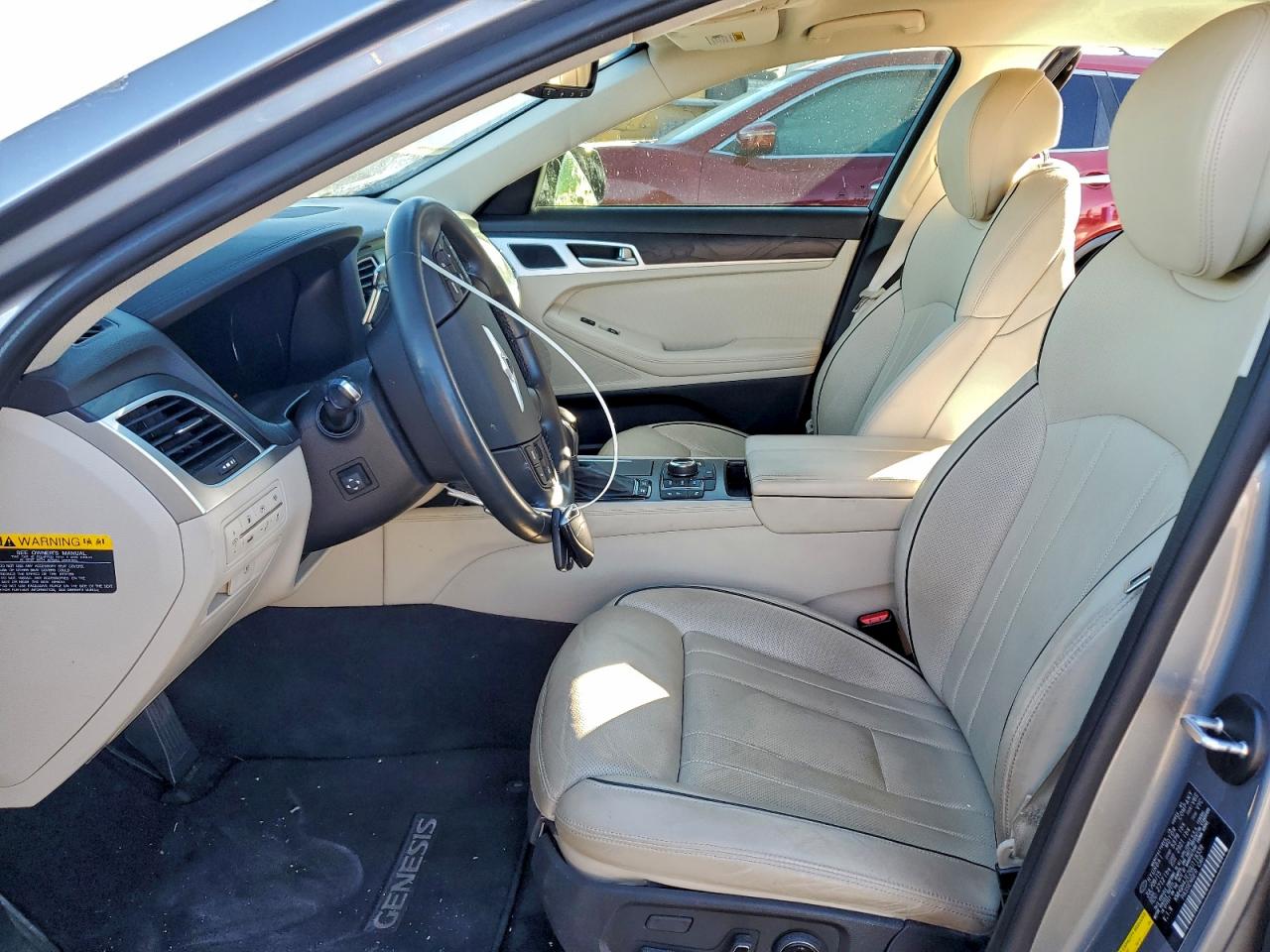 2016 Hyundai Genesis 3.8L VIN: KMHGN4JE2GU118339 Lot: 96480355