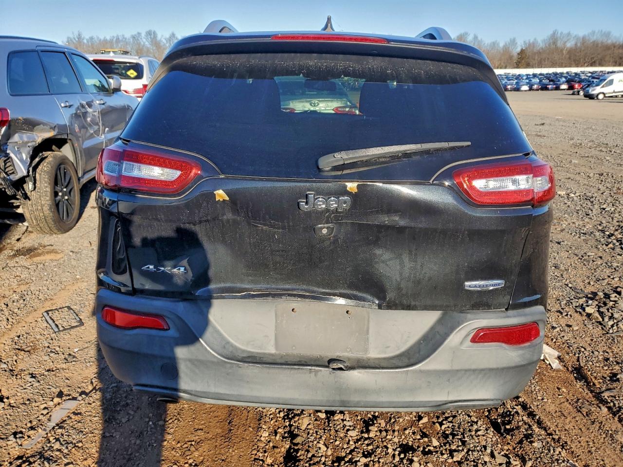 2016 Jeep Cherokee Latitude VIN: 1C4PJMCB6GW152162 Lot: 97736005