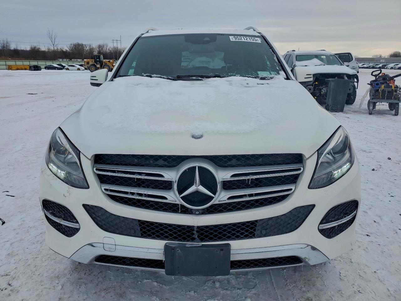 Фото: 4JGDA5HB6GA685607