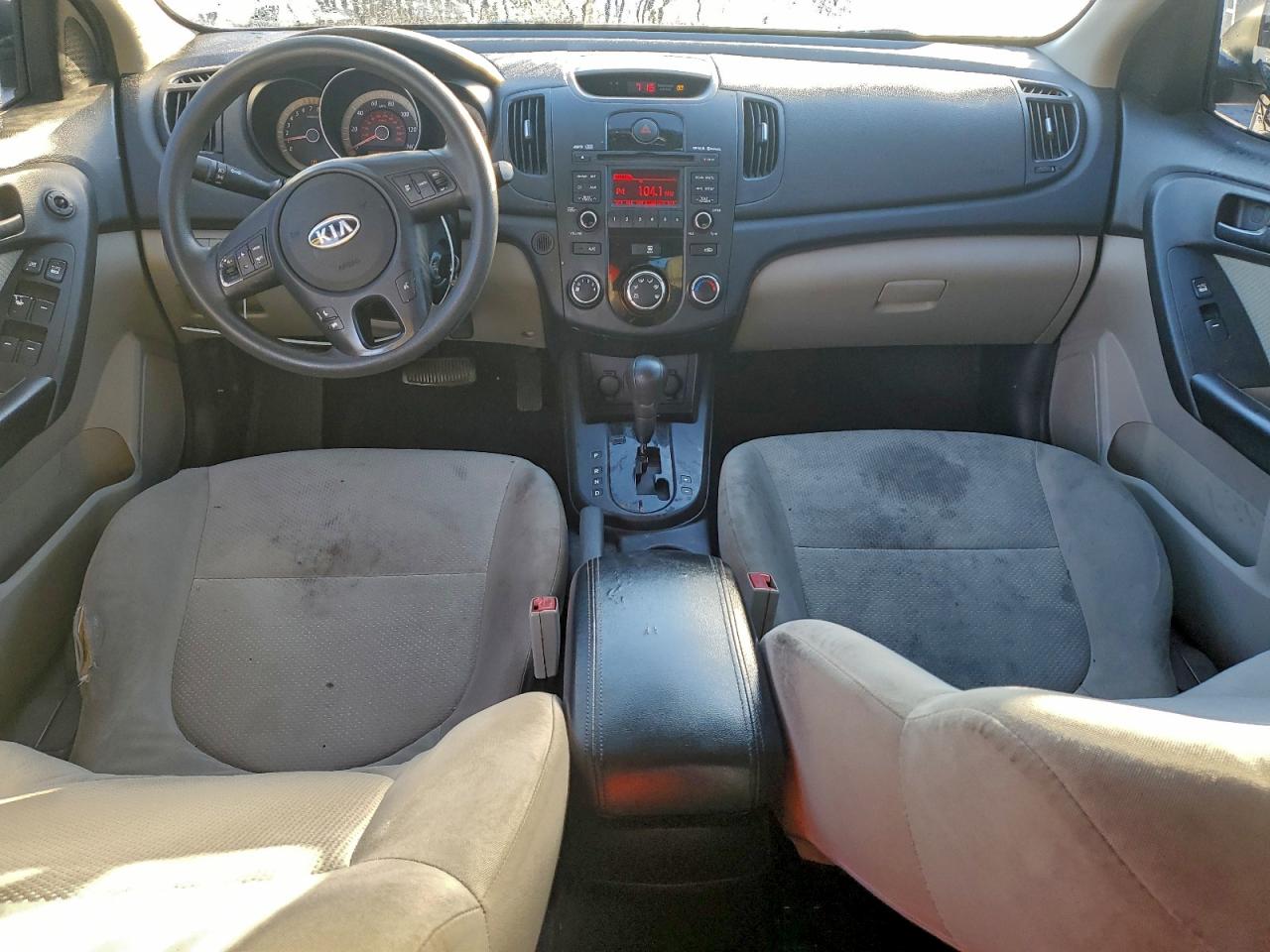 2010 Kia Forte Ex VIN: KNAFU4A28A5241862 Lot: 96377355