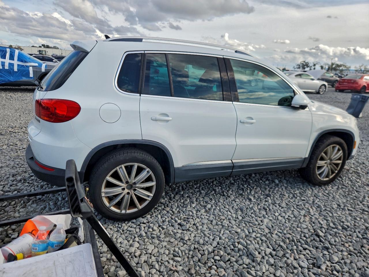 2014 Volkswagen Tiguan S VIN: WVGAV3AX1EW614008 Lot: 97530435