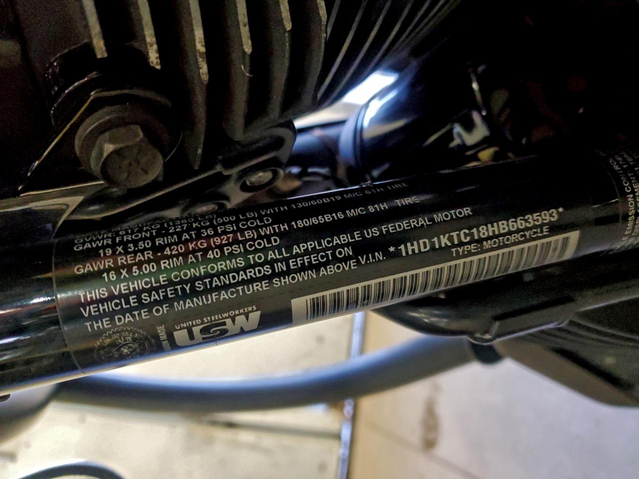 2017 Harley-Davidson Fltrxs Road Glide Special VIN: 1HD1KTC18HB663593 Lot: 96930235