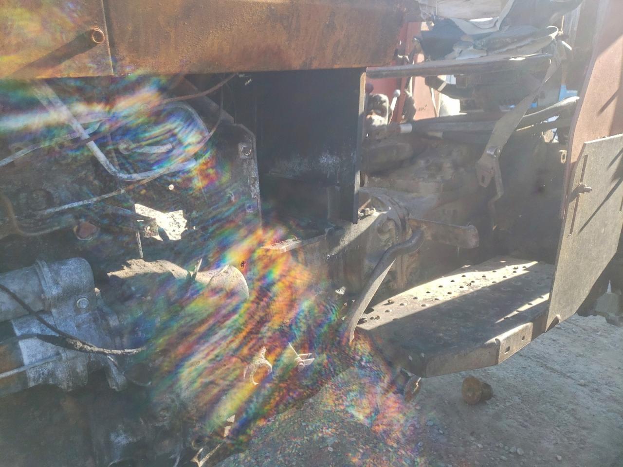 1977 Massey Ferguson Tractor VIN: N0V1N000094739235 Lot: 94739235