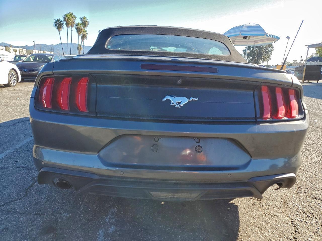 2018 Ford Mustang VIN: 1FATP8UH6J5142631 Lot: 95108725
