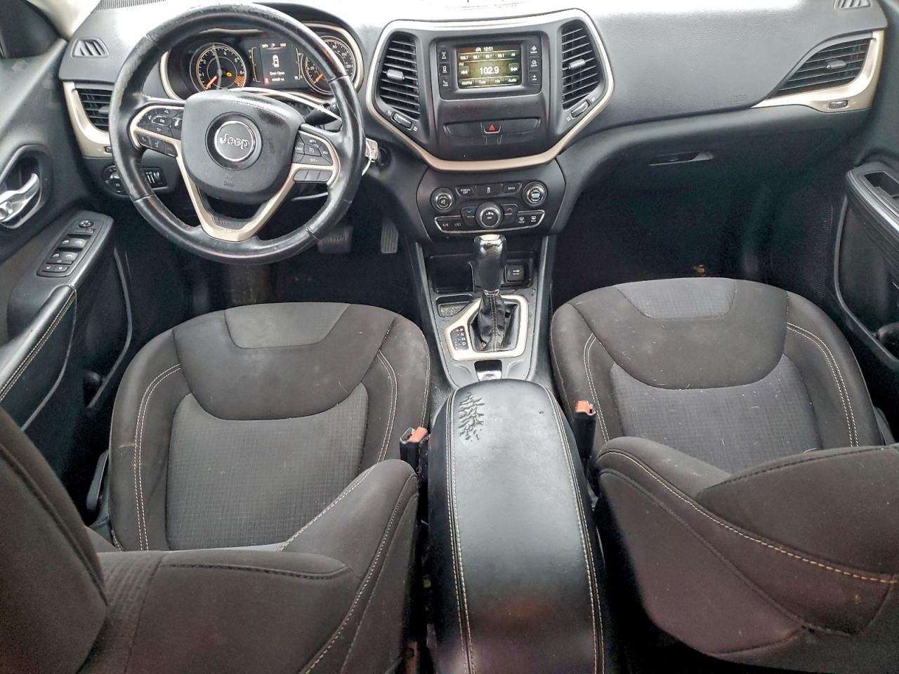 2015 Jeep Cherokee Latitude VIN: 1C4PJLCB4FW683899 Lot: 96025845