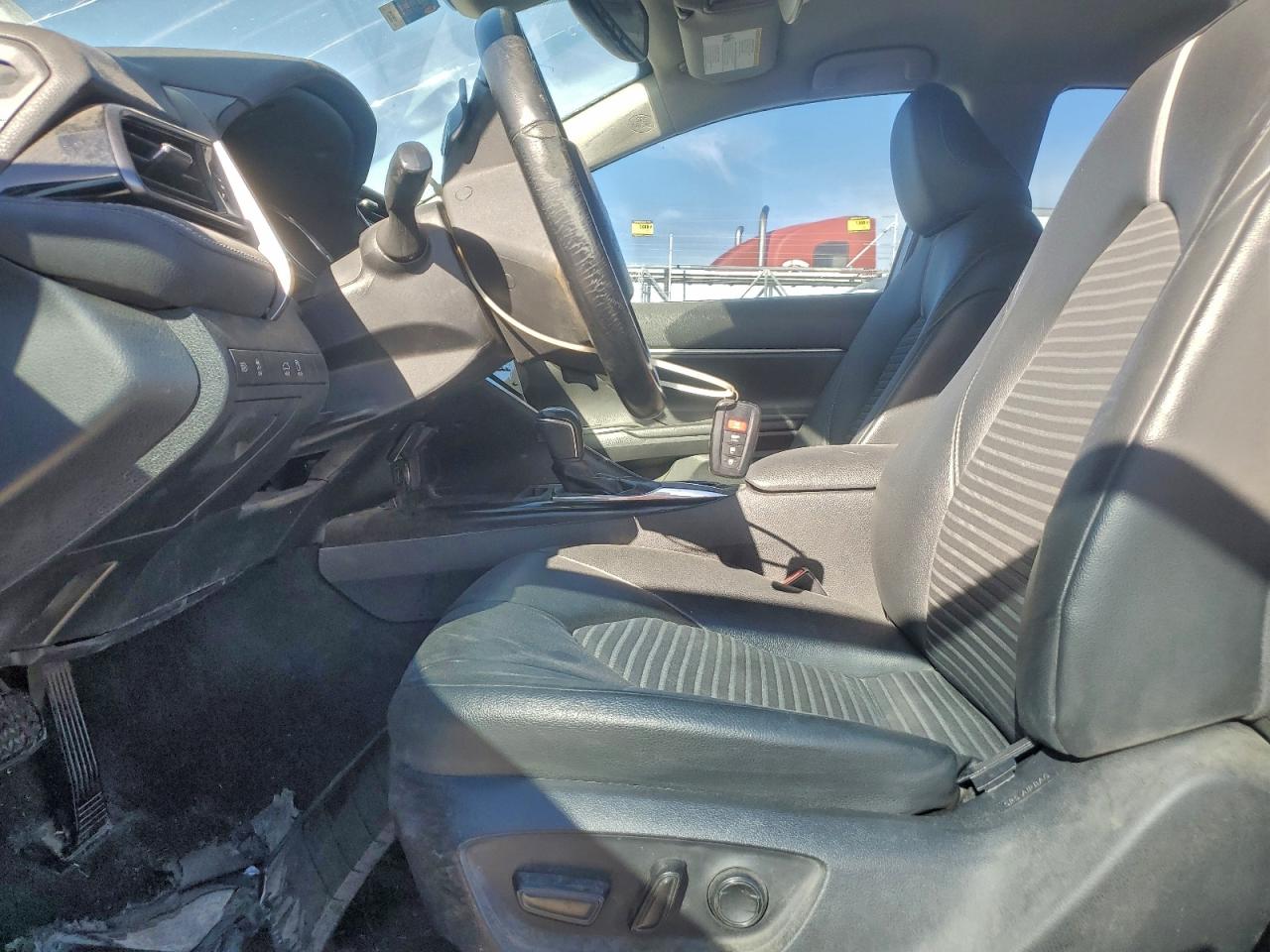 2019 Toyota Camry L VIN: 4T1B11HKXKU830865 Lot: 96469375