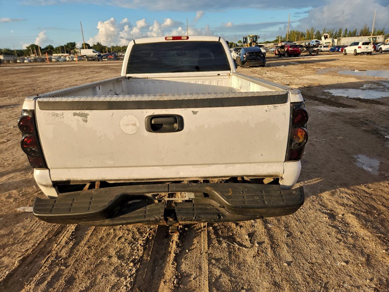 2005 Chevrolet Silverado C1500 VIN: 1GCEC19T85E283595 Lot: 94876655