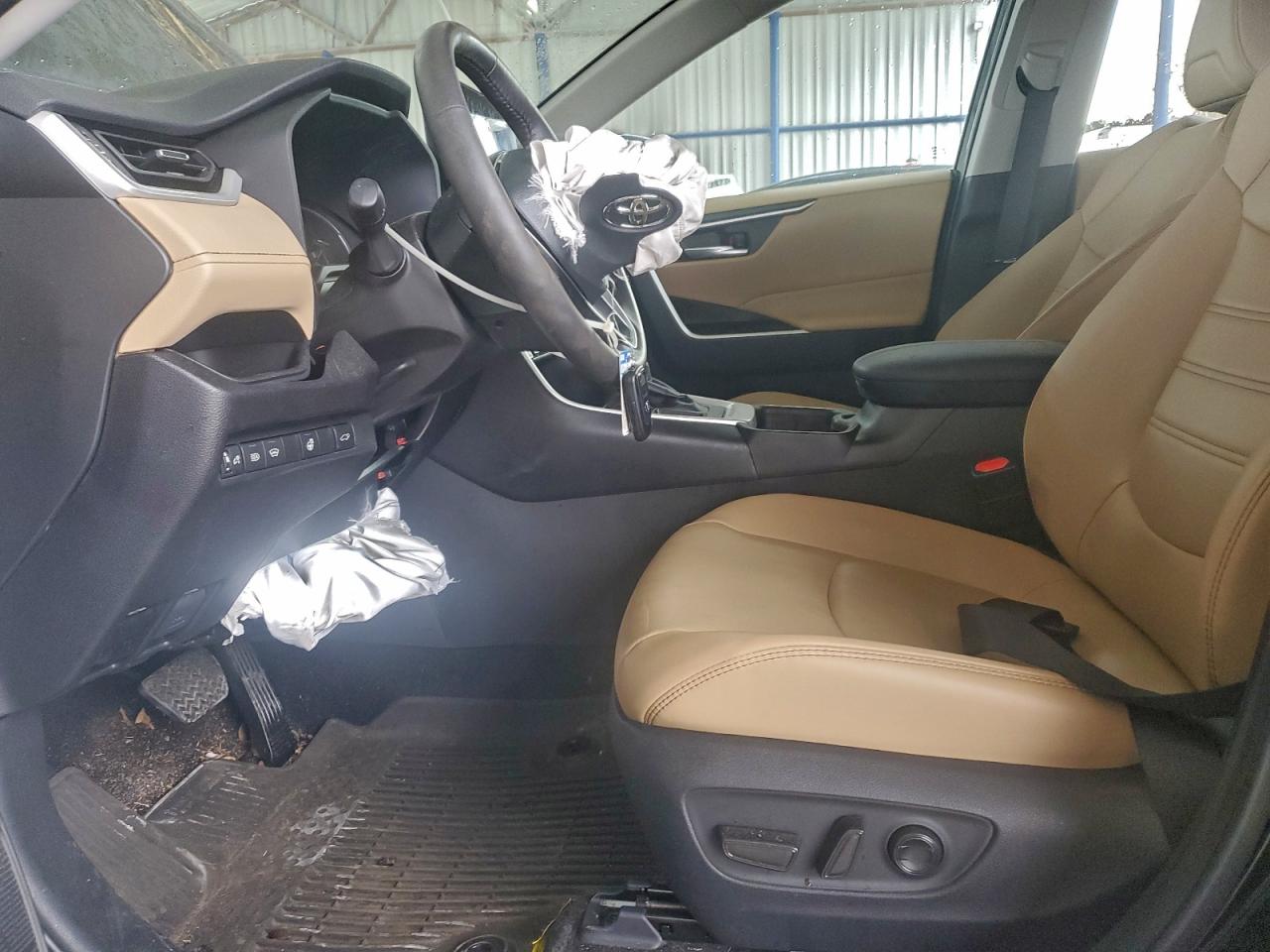 2025 Toyota Rav4 Xle Premium VIN: 2T3C1RFV2SC316128 Lot: 93690235