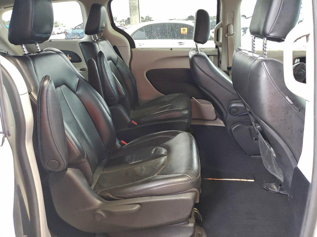 2021 Chrysler Pacifica Hybrid Touring L VIN: 2C4RC1L71MR585924 Lot: 94079285