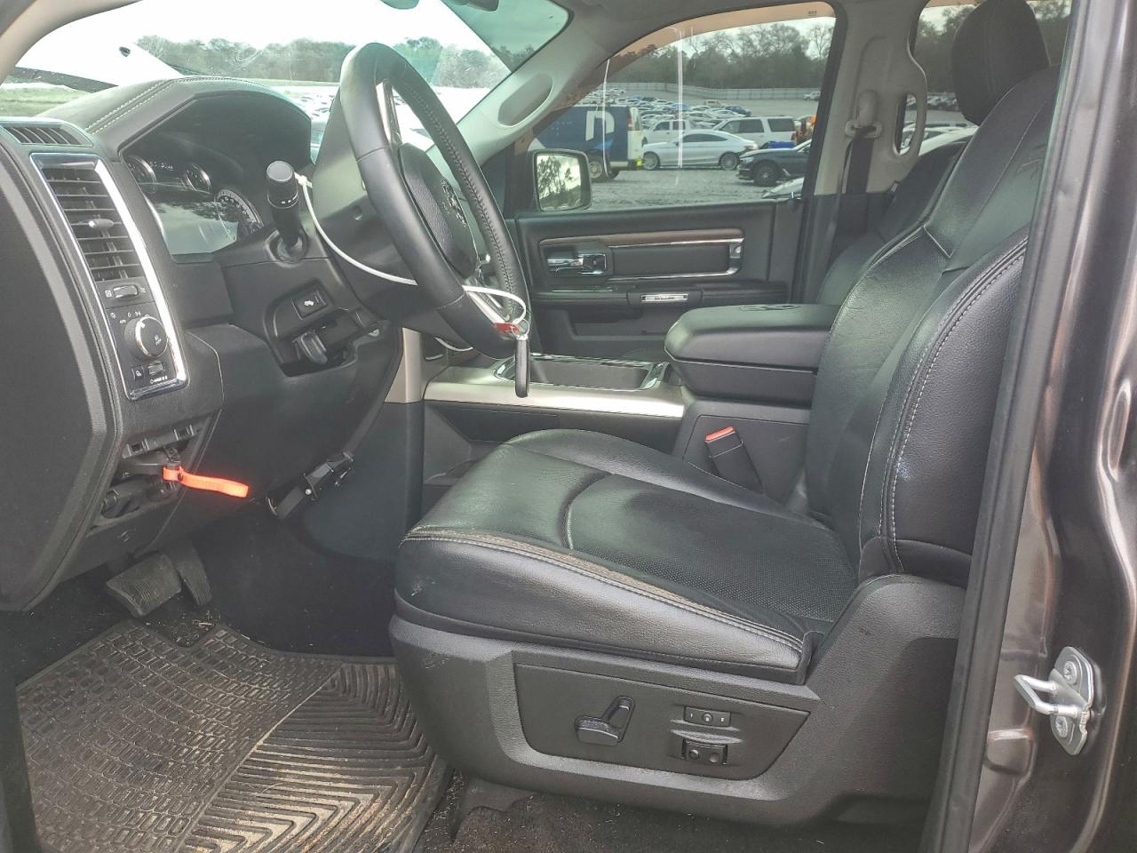 2017 Ram 1500 Laramie VIN: 1C6RR6NT2HS570219 Lot: 92706085