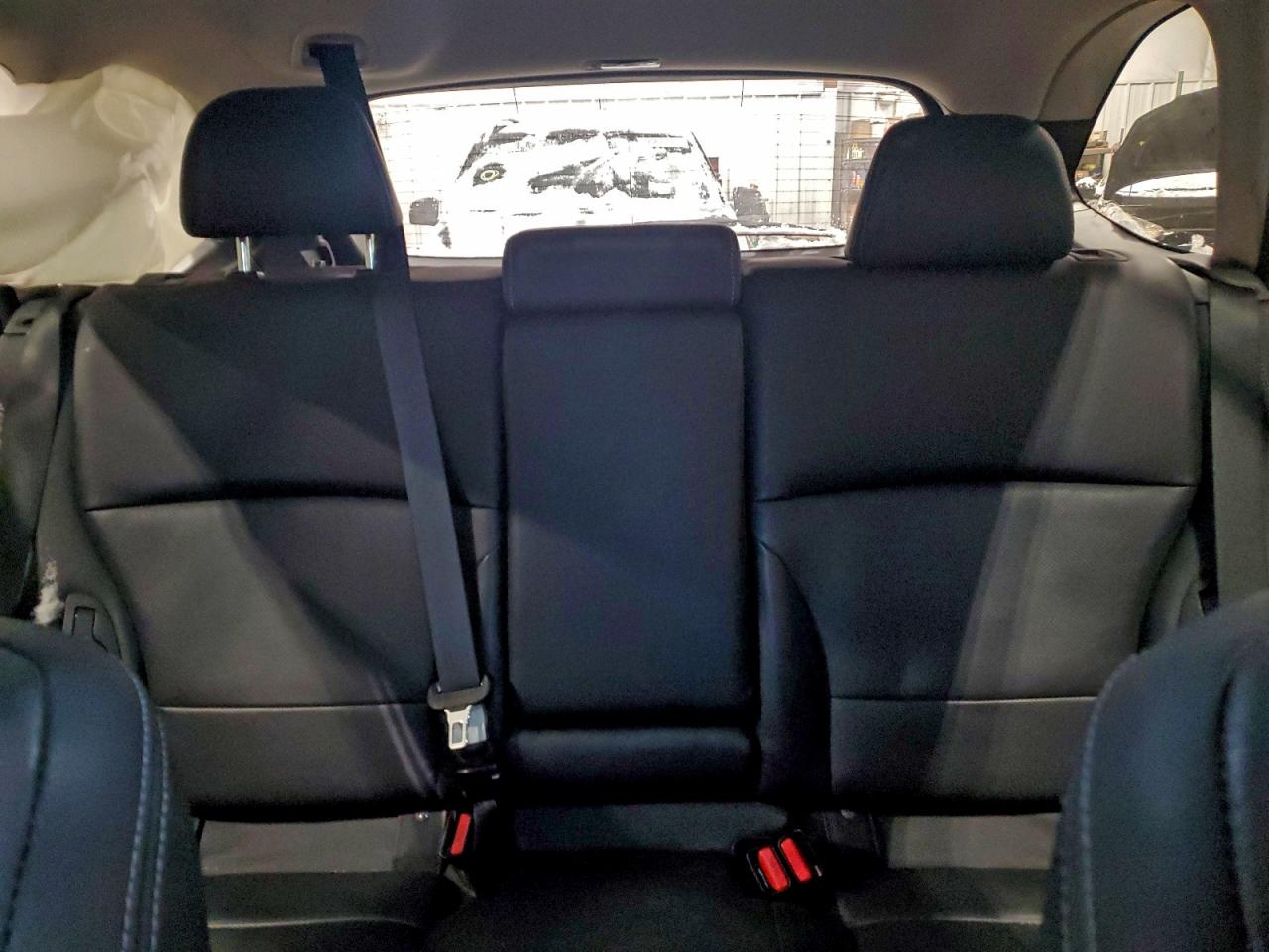 2018 Subaru Outback 2.5I Limited VIN: 4S4BSANC6J3353821 Lot: 94827655