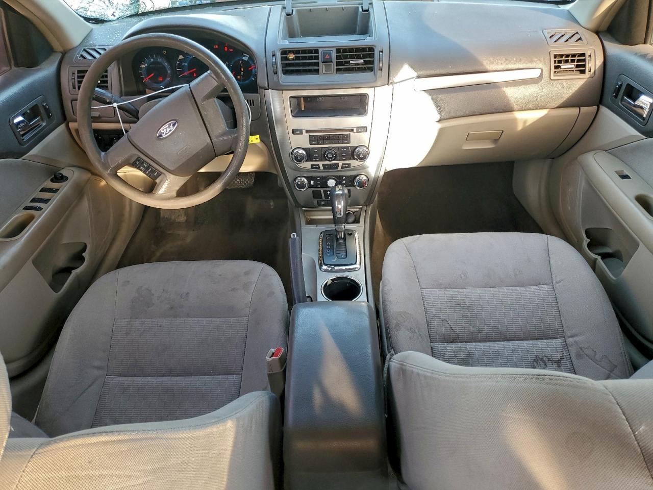 2011 Ford Fusion S VIN: 3FAHP0GA4BR274176 Lot: 97566425