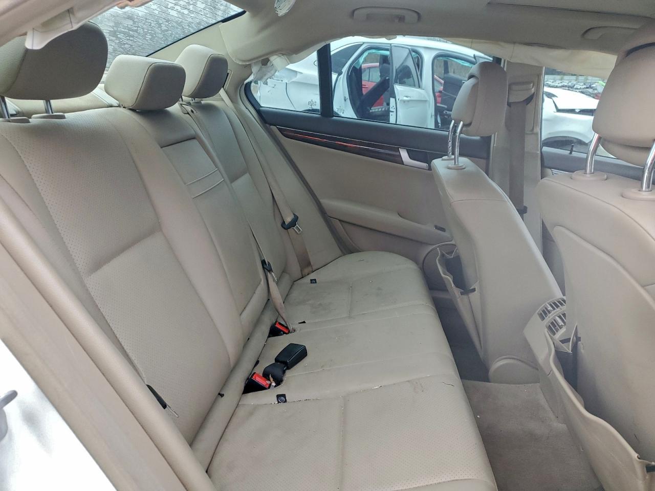 2014 Mercedes-Benz C 250 VIN: WDDGF4HB5EG235315 Lot: 95521275