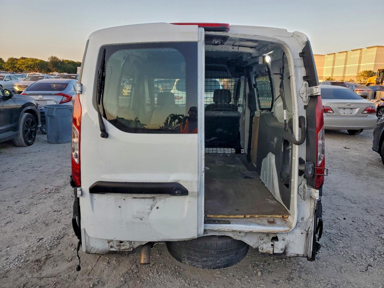 2019 Ford Transit Connect Xl VIN: NM0LS7E76K1420538 Lot: 95026585
