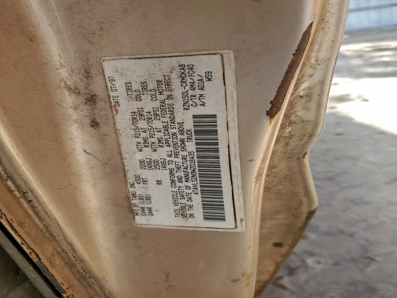 1998 Toyota Tacoma Xtracab VIN: 4TAVL52N9WZ018435 Lot: 94808945