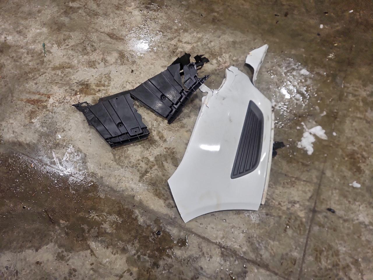 2018 Ford Focus Titanium VIN: 1FADP3N21JL227938 Lot: 95016015