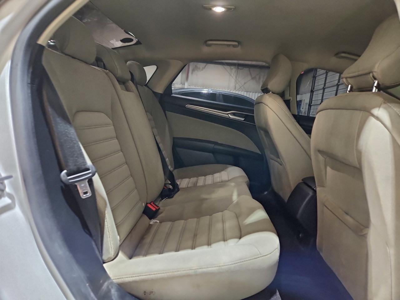 2017 Ford Fusion S VIN: 3FA6P0G75HR307402 Lot: 93966065