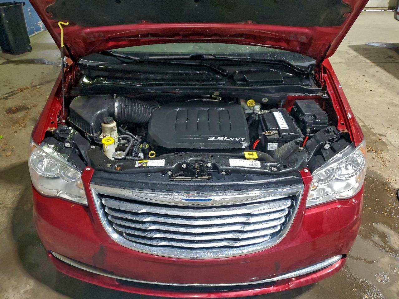 2015 Chrysler Town & Country Touring L VIN: 2C4RC1CG5FR674074 Lot: 95893825